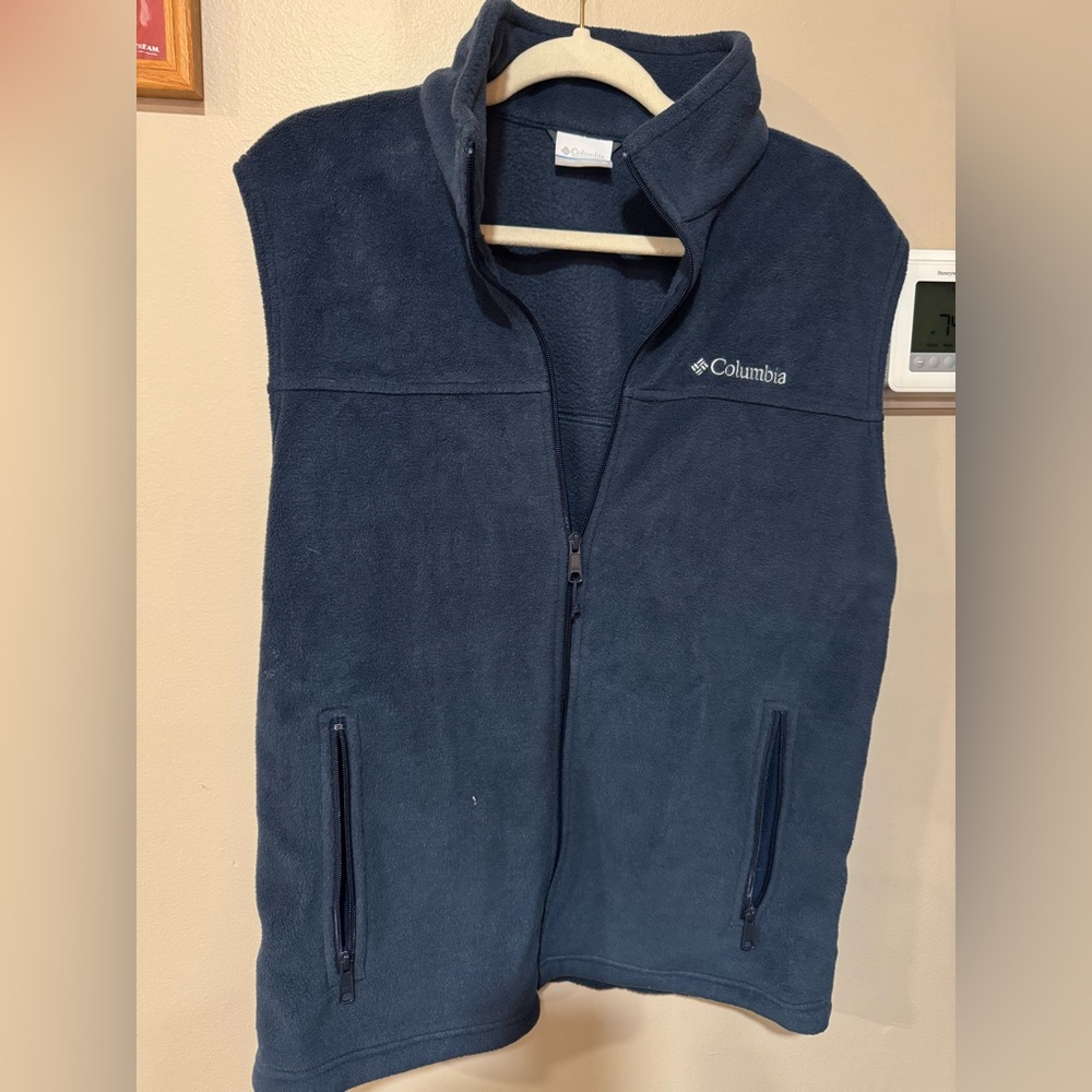 Columbia vest